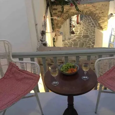 Sao Smallport Paros 公寓 *